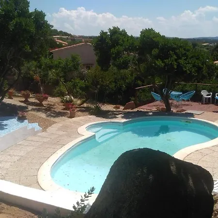 فندق مبيت وإفطار - Piscina E Aria Condizionata *