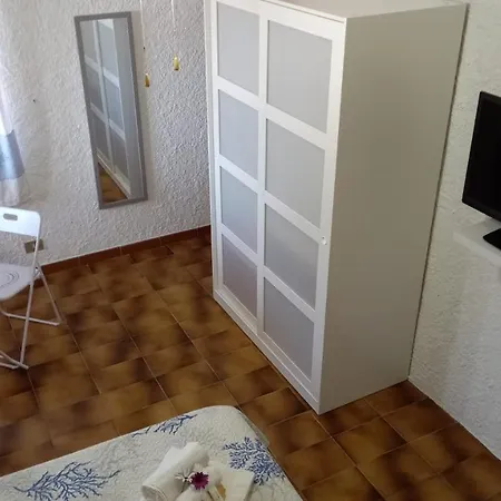 - Piscina E Aria Condizionata فندق مبيت وإفطار