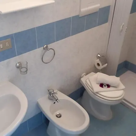 - Piscina E Aria Condizionata *