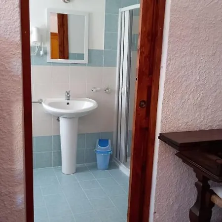- Piscina E Aria Condizionata * Rena Majore