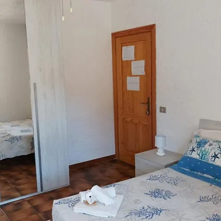 - Piscina E Aria Condizionata فندق مبيت وإفطار رينا ماجور