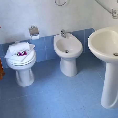 - Piscina E Aria Condizionata * Rena Majore