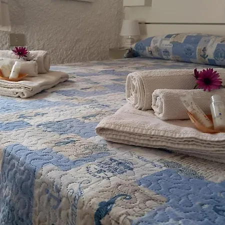 Bed & Breakfast - Piscina E Aria Condizionata *